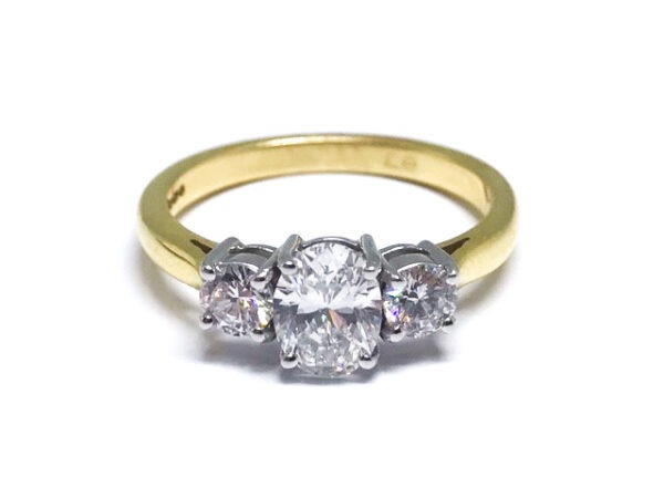 18ct Gold Oval Diamond Trilogy Ring