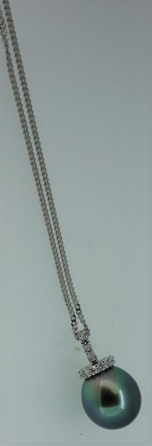 18ct White Gold Tahitian Pearl & Diamond Pendant 12mm - Image 2