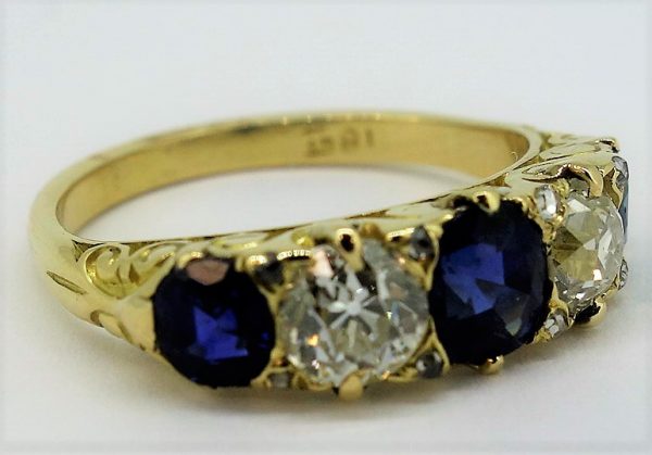 Pre-Owned 18ct Gold Sapphire and Diamond Ring - Image 2