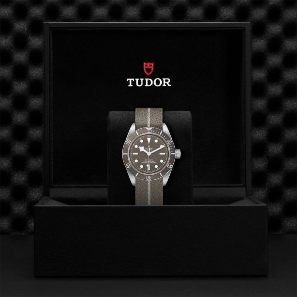 TUDOR Black Bay Fifty-Eight 925 - M79010SG-0002 Automatic Watch - Image 4