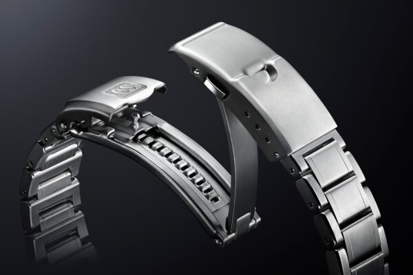 Grand Seiko 'Ushio' - SLGA015G Spring Drive Watch - Image 4