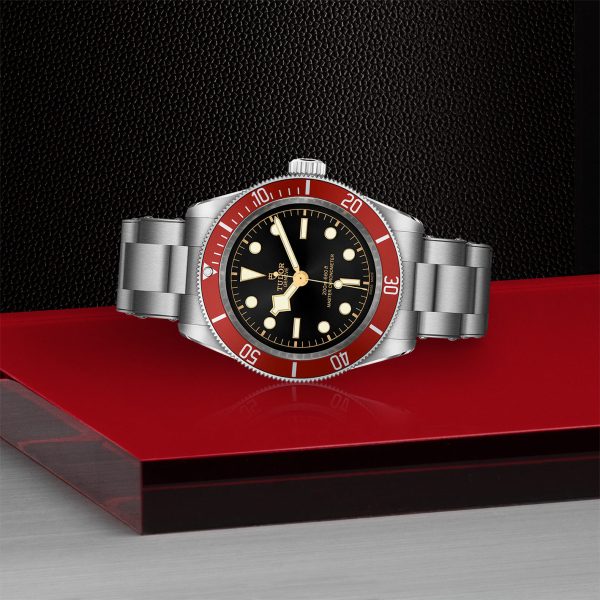 TUDOR Black Bay Burgundy - M7941A1A0RU-0001 Automatic Watch - Image 2