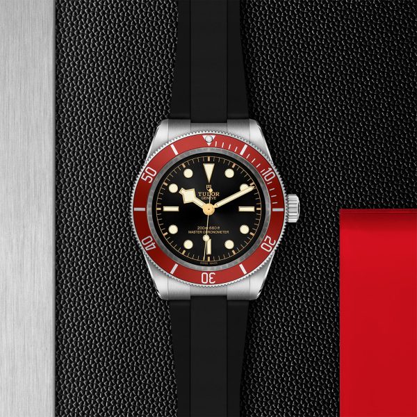 TUDOR Black Bay Burgundy - M7941A1A0RU-0002 Automatic Watch - Image 3