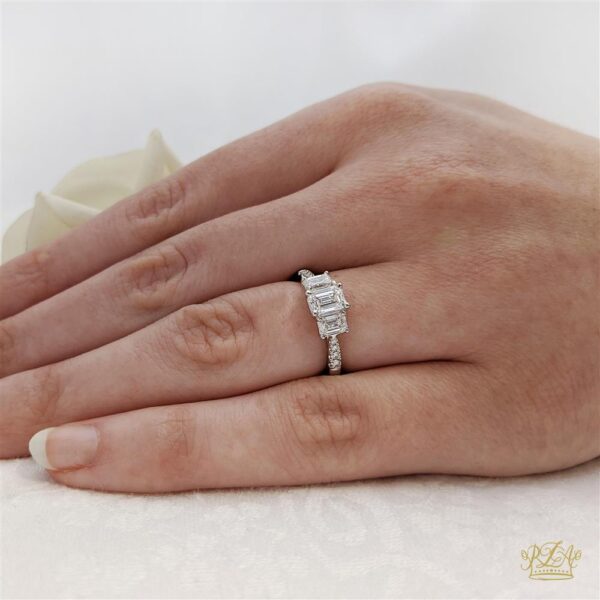 Florentina Skye Emerald 0.7ct F VS2 - Image 2
