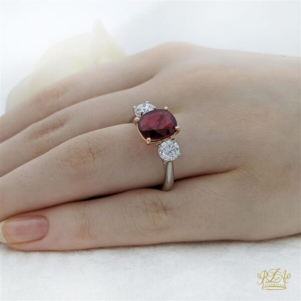 Florentina Cushion 2.03ct - Image 2